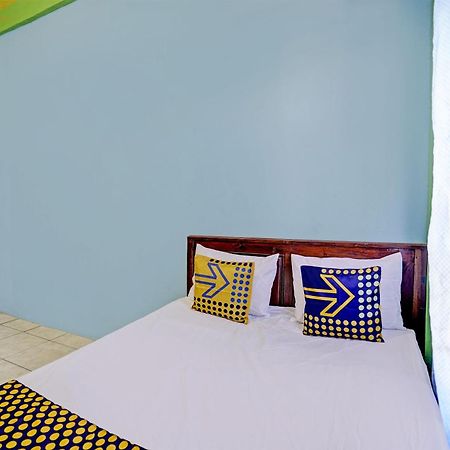Oyo Life 93037 Nova Jaya Homestay Syariah Lamongan Zewnętrze zdjęcie