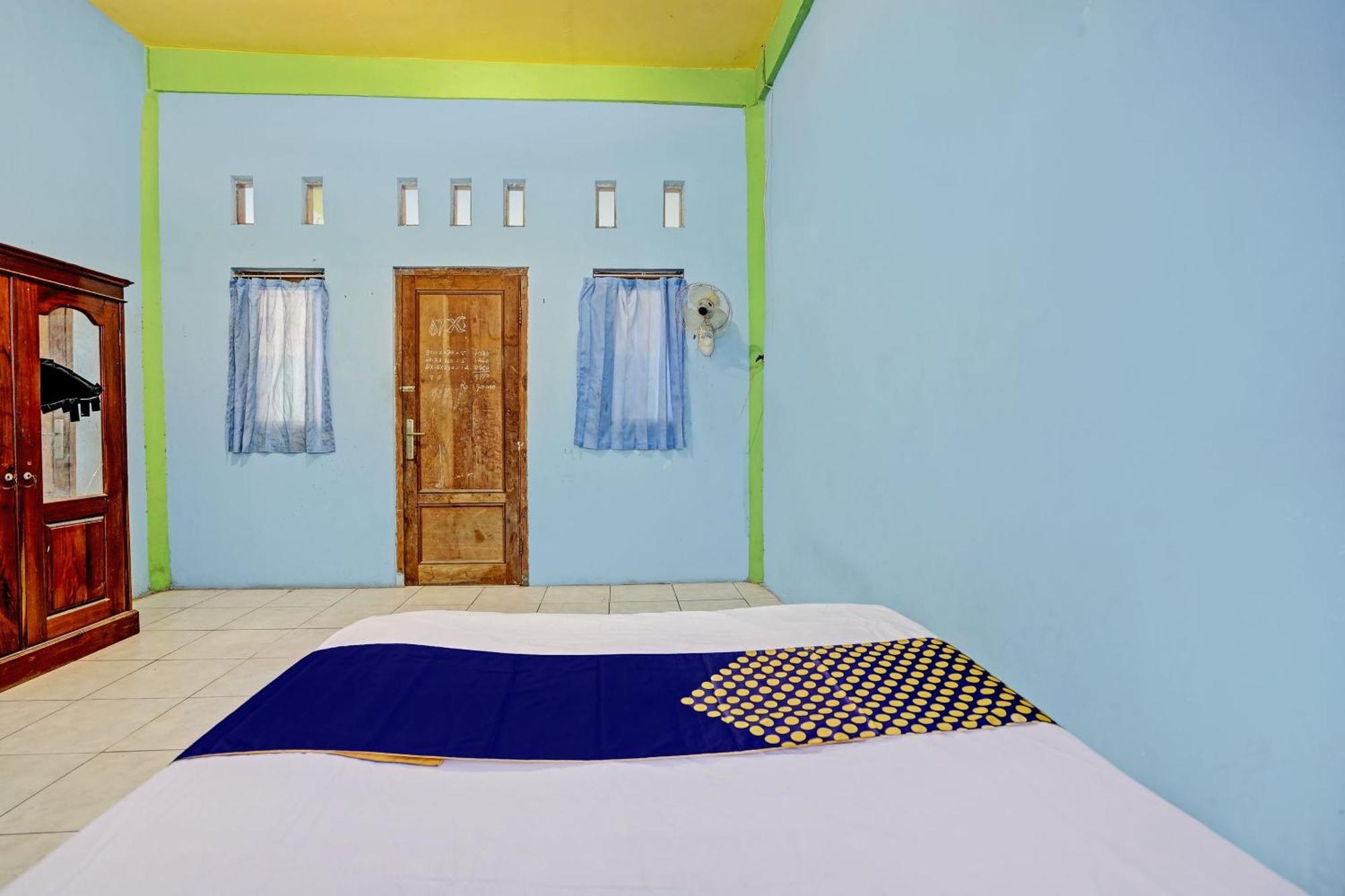 Oyo Life 93037 Nova Jaya Homestay Syariah Lamongan Zewnętrze zdjęcie