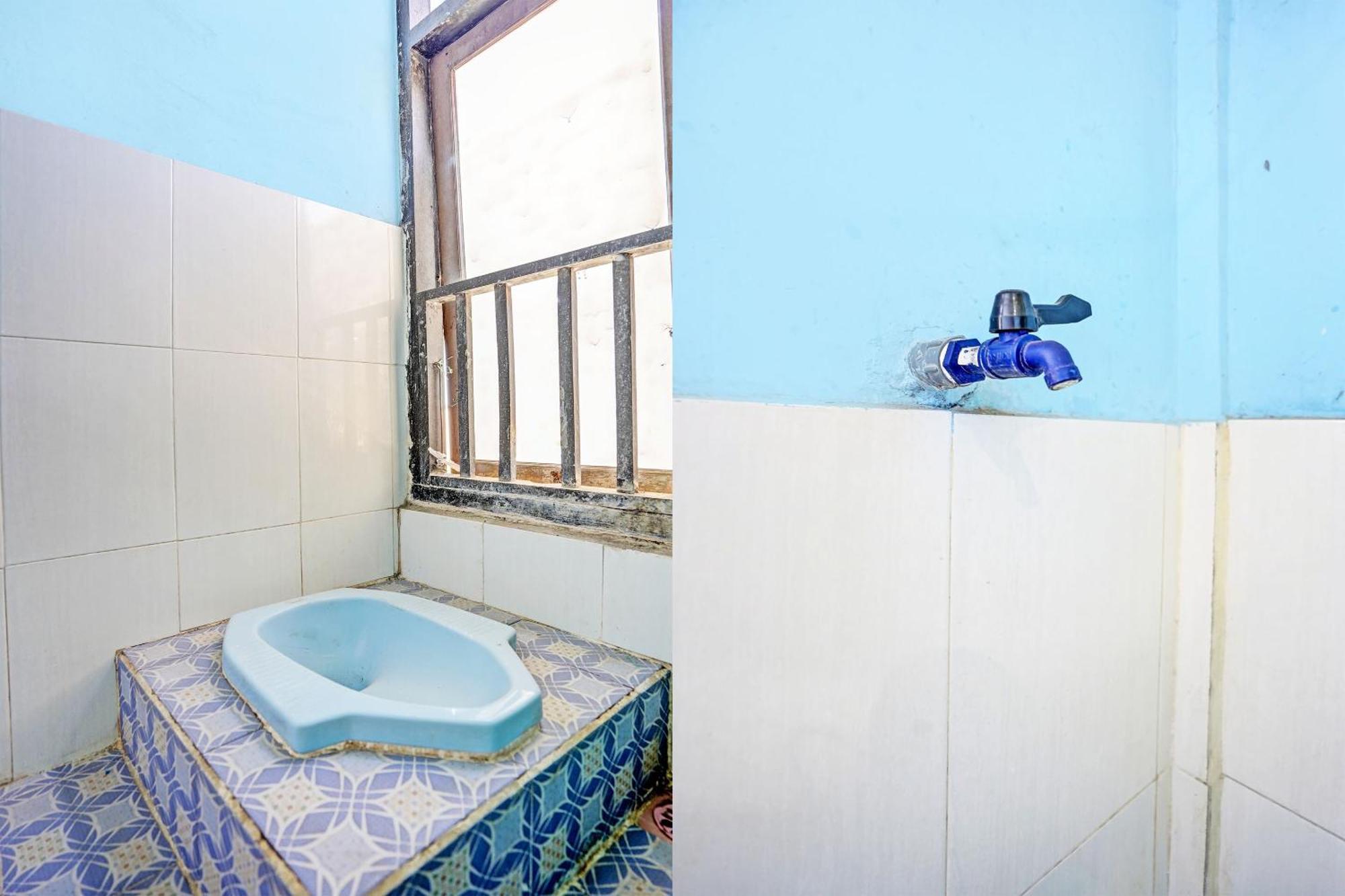 Oyo Life 93037 Nova Jaya Homestay Syariah Lamongan Zewnętrze zdjęcie