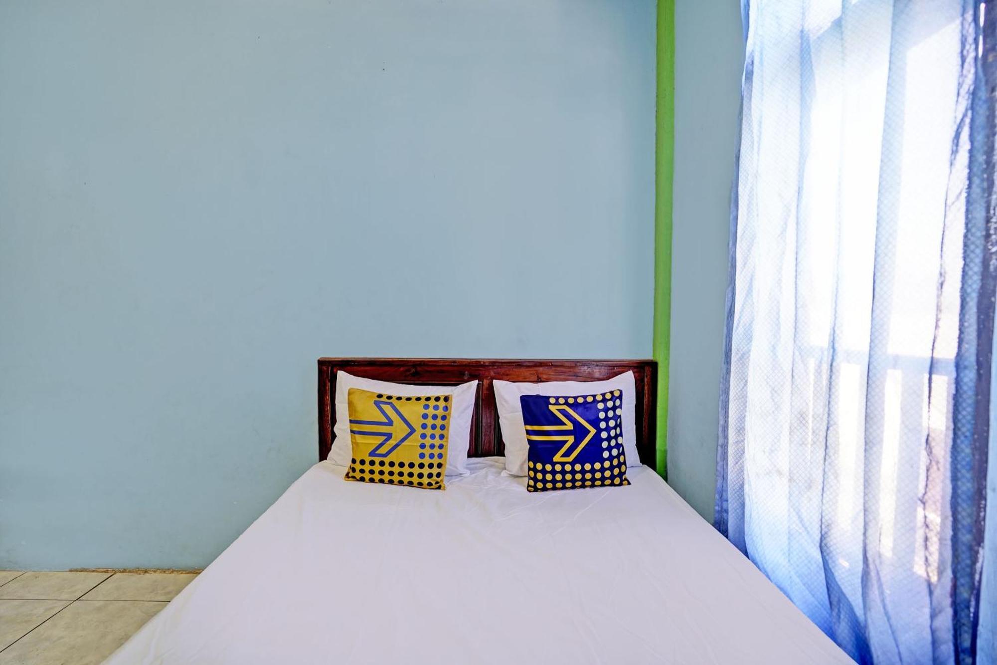 Oyo Life 93037 Nova Jaya Homestay Syariah Lamongan Zewnętrze zdjęcie